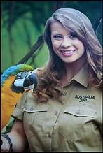 Read more about the article Discovering Bindi Irwin: Net Worth, Age, and Awards