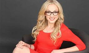 You are currently viewing Katherine Timpf FOX News, Age, Height, Husband, Wedding and Married
